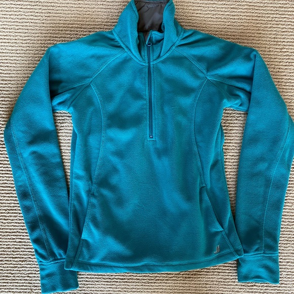 Pullover fleece (plus freebie) - Picture 1 of 9
